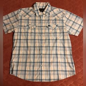 Howler short sleeve shirt size med